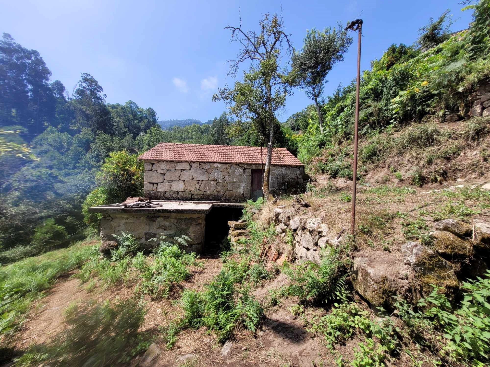 Moradia para Restaurar T2